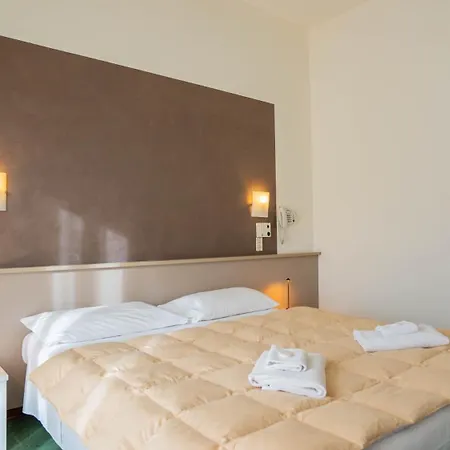 Sorriso 2* Brenzone sul Garda