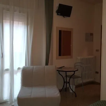 Sorriso Brenzone sul Garda