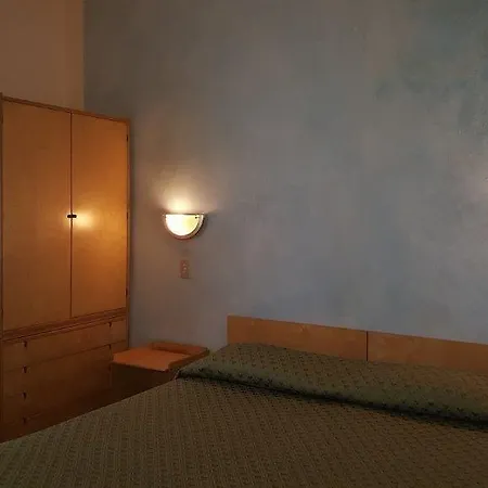 索利索酒店 布雷佐内加尔达