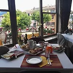 Sorriso Hotel Brenzone sul Garda